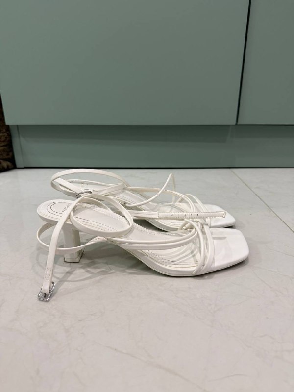 1. Босоножки bershka, 38 размер, 40 лари — фото 1