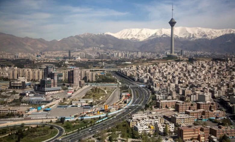 ایسنا ✔: سکونت ۳۹ درصد مهاجران کشور در تهرانرئیس سازمان مدیریت و برنامه‌ریزی استان تهران:🔹تهران حدود ۱۵ میلیون نفر جمعیت دارد.🔹۳۹