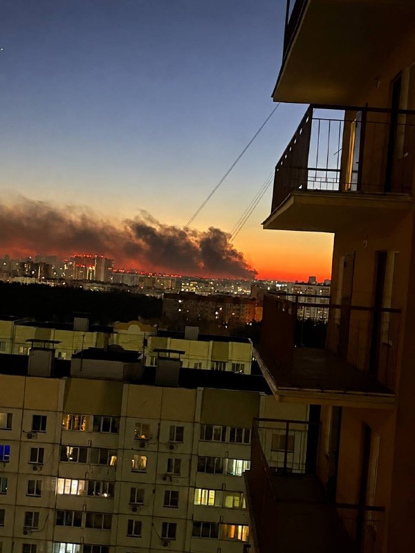 בוורונז' מתחיל להופיע עשן משריפות לאחר השביתות. אם אתה מעריך את הסרטון באינטרנט, ככל הנראה יש כמה כניסות של…