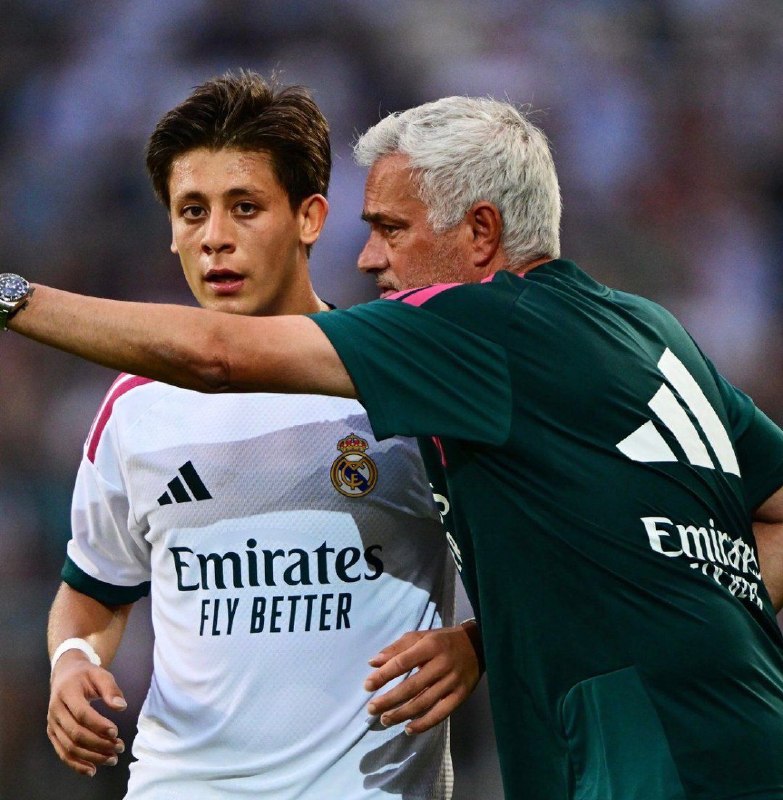 RealMadridCFNews | رئال مادرید سی اف نیوز: 💢 گولر در رئال مادرید 🗣پدررول: 💬آیا آرادا گولر در حال پیشرفت هست؟ فکر میکنی این فصل نقش کلیدی برایش خواهی داشت؟» 🗣مورین