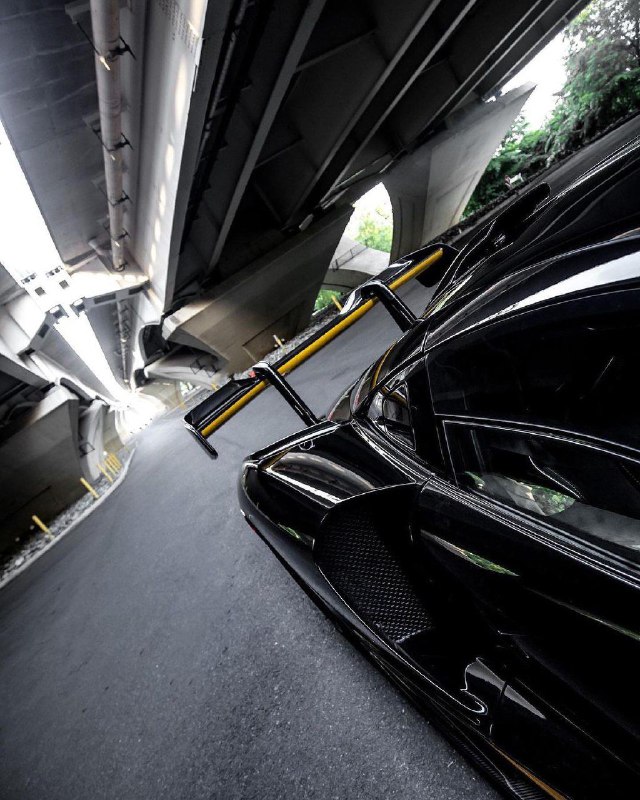 McLaren Senna 5