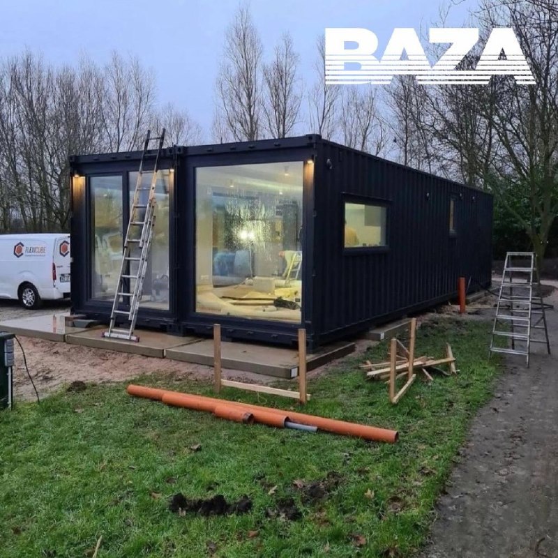 СМИ: россияне стали скупать морские контейнеры для жильяВ России набирают популярность морские контейнеры, которые граждане выбирают в качестве альтернативы дорогим дачным домам. Об этом со ссылкой на неназванных экспертов по продаже соответствующих объект