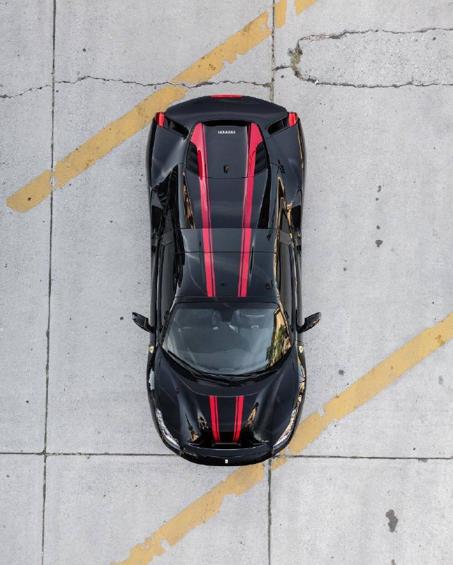 Ferrari Pista Spyder