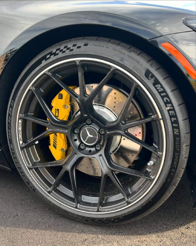 MB 8