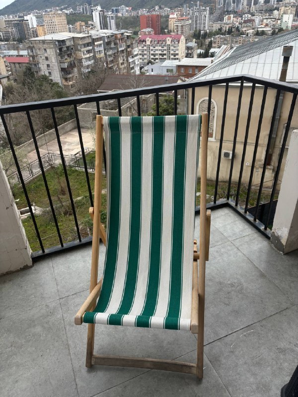 Продам складной шезлонг