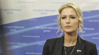 Яну Лантратову назначили на должность уполномоченного по правам человека в России.Это та самая, которая требовала защитить детей от информационной войны с помощью запрета на шутеры. Считает, нужно жёстко контролировать эту сферу.Она сменила Татьяну Москаль