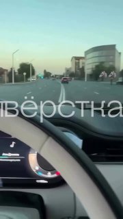Адам Кадыров опубликовал видео, на котором он нарушает сразу несколько правил дорожного движения, ролик нашла «Вёрстка» в одном из Instagram-аккаунтов, связанных с сыном главы Чечни. В феврале «Новая газета Европа» сообщила, что Адаму Кадырову удалили селе