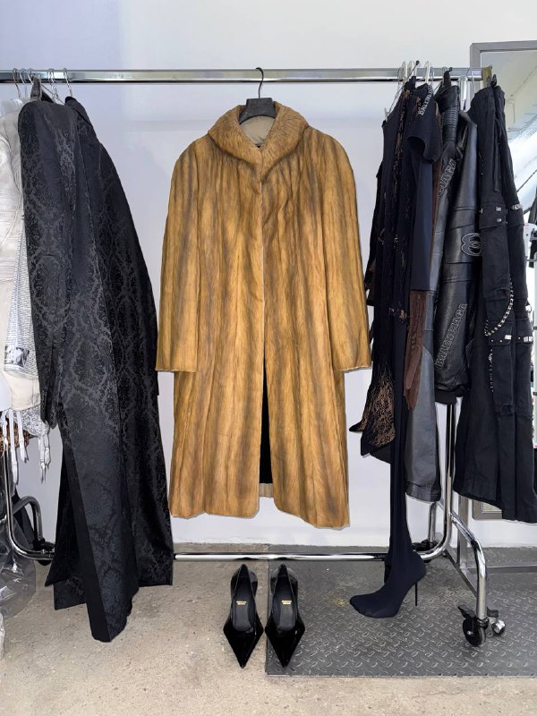 Сегодня была съемка мечты с самой крутой личной коллекцией Balenciaga от Демны. Когда не только работа, но и сами клиенты безумно вдохновляют! ✨ Смотрите наш шикарный кутюрный бэкстэйджСегодня была съемка мечты с самой крутой личной коллекцией Balenciaga от Демны. Когда не только работа, но и сами клиенты безумно вдохновляют! ✨ Смотрите наш шикарный кутюрный бэкстэйдж