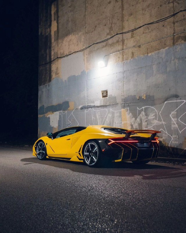 Lamborghini Centenario 8