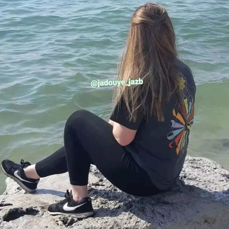 جادوی جذب: ژان ژاک روسو خطاب به روحانیون مسیحی می گوید:از آدمهای مذهبی نه، ولی از آدمهای مذهبی نما همیشه میترسیدم!آنان به درجهای