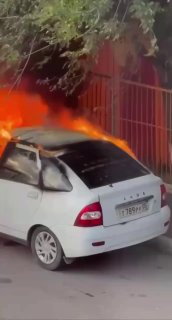 תלמידת בית ספר הצילה ילדה בת שש ממכונית בוערת בחסוויורט, דאגסטן. ילדה בת 15 הלכה ברחוב וראתה מכונית חונה עם…