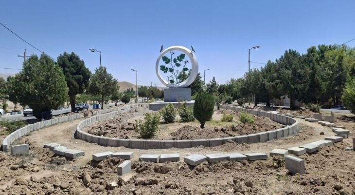 عصر همدان: 🔴نصب اِلمان گشنیز در نهاوند🔹شهردار نهاوند از نصب المان گشنیز در ورودی شهر خبر داد و گفت: این اقدام با هدف معرفی ظرفیت ک