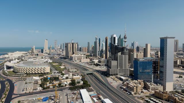 ️🇰🇼🇵🇰 רויטרס: פקיסטן ניהלה משא ומתן על הסכם הגנה מורחב עם כווית בתמורה לשיתוף פעולה אנרגטי והשקעה. השיח…
