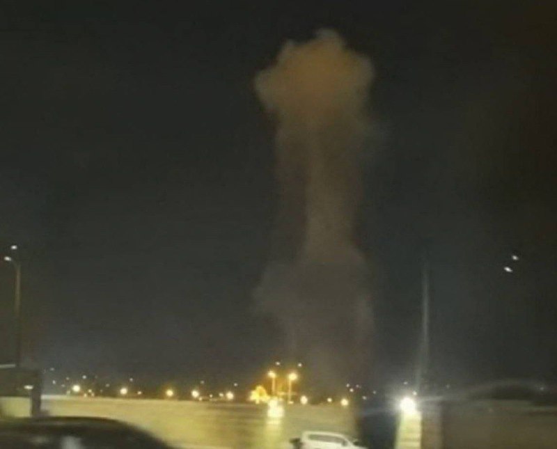 התמונה המיוחסת לבסיס הצבאי האמריקני בירדן ולעשן שנגרם מהפיצוץ