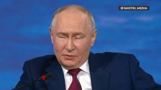 Путин заявил о паритете России и Украины на поле боя. Еще вчера он говорил, что Россия успешно наступает по всем направлениямБывшая глава МИД Австрии Карин Кнайсль в ходе пленарной сессии ПМЭФ задала Владимиру Путину вопрос о современных методах ведения во