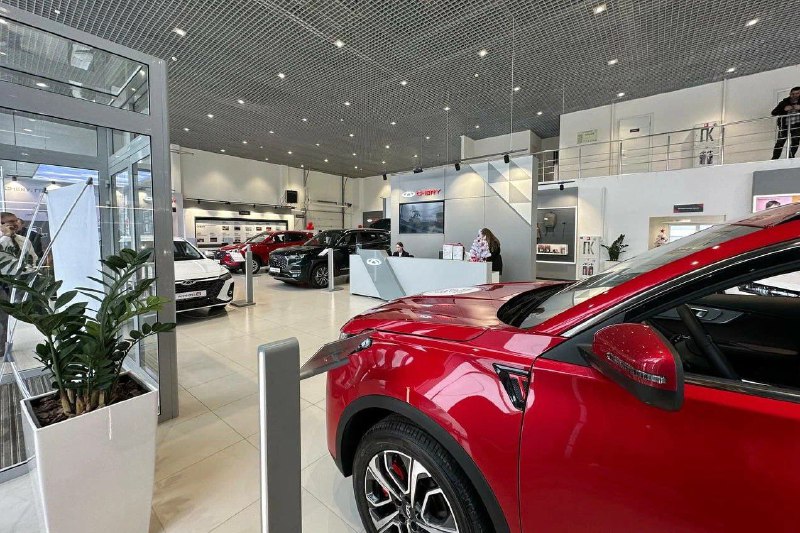 При самом оптимистичном сценарии в 2025 году авторынок РФ упадет на 5% В 2025 го