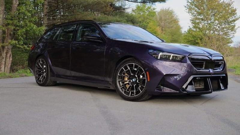 Почти X7 по габаритам, но G99 M5 Touring в “маленьком городе” оказался куда боле