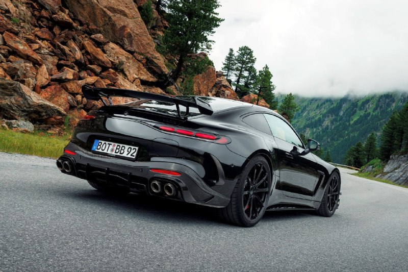 1000-сильный Mercedes-AMG GT от Brabus выйдет лимитированной серией 2