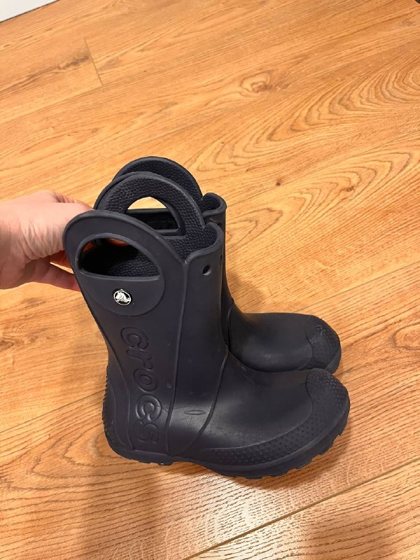 Кроксы j1 и ботинки кожаные 31 размер. За две пары 30 лари — фото 1