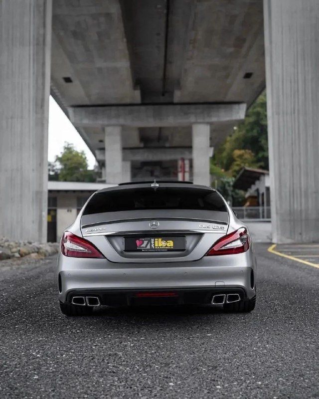 W218 CLS 63 AMG 5.5-L V8 BITURBO 2