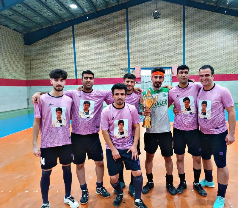 سلام کمیجان: 🏆⚽ صعود مقتدرانه نماینده کمیجان در جام مهر آفتابتیم شهدای خمارباغی، نماینده شایسته شهرستان کمیجان در رقابتهای جام مهر آ