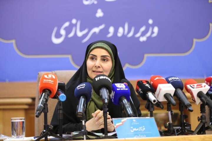 ایسنا ✔: آغاز ثبتنام مسکن استیجاری در هفته دولتوزیر راه و شهرسازی:🔹در زمان جنگ ۴۰ روزه ترخیص کالا از گمرک چابهار از ۲۵ کامیون به