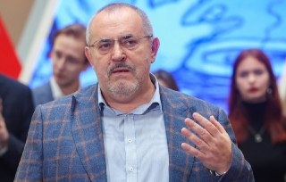 На Бориса Надеждина* составили административный протокол из-за интервью «Медузе»*Об этом сообщила пресс-служба судов Москвы. Недавно Надеждин рассказал, что находится во Франции.*Минюст считает Надеждина иноагентом, а "Медузу" иноагентом и нежелательной ор