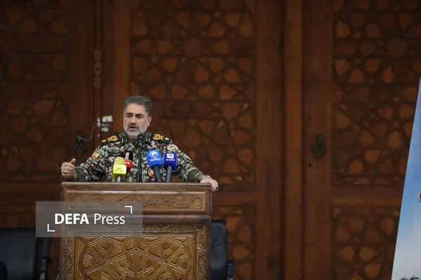 خبرگزاری دفاع مقدس: 💢امیر الهامی: ایران پیروز قاطع نبرد با آمریکاست 🔸فرمانده قرارگاه مشترک پدافند هوایی خاتم الانبیاء (ص) گفت: جمهوری اسلامی