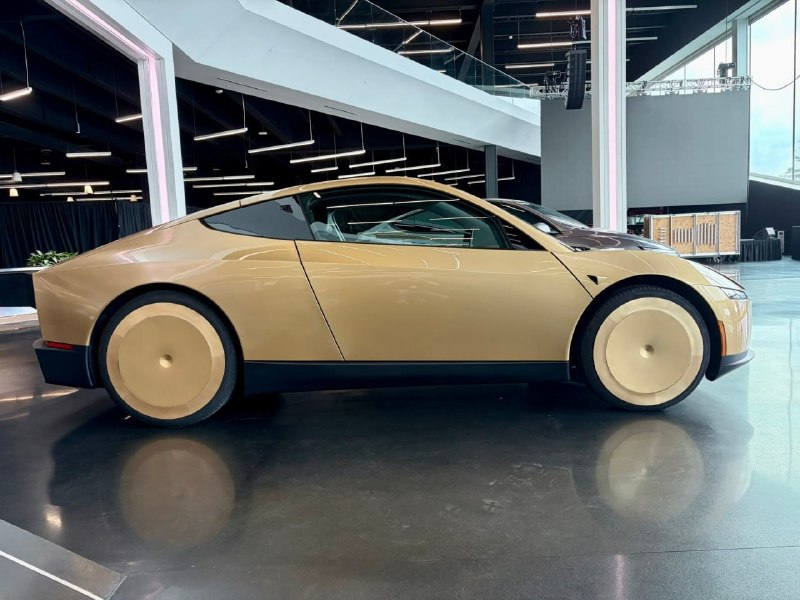 Tesla выпустила ПЕРВЫЙ серийный электрокар без руля и педалей — Cybercab. В машине нет даже зеркал — 2