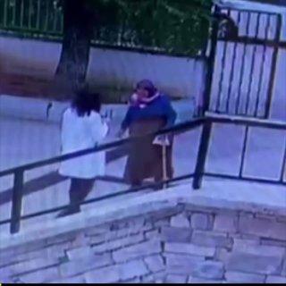 אישה טורקית מבוגרת תרמה את כל חייה לאחר ששמעה על קמפיין גיוס כספים עבור עזה בבית ספר מקומי באנקרה. 🔗 טלגרם…