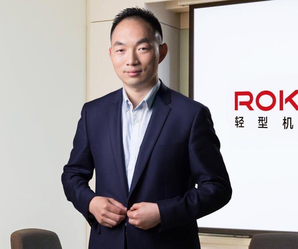 一个有意思的巧合，最近刚冲刺港交所IPO的两家机器人公司——农业机器人公司丰疆智能（FJD）与工业机器人公司珞石机器人——他们的创始人分别是吴迪和庹华，两人早年大学毕业后的第一份工作，都是爱立信