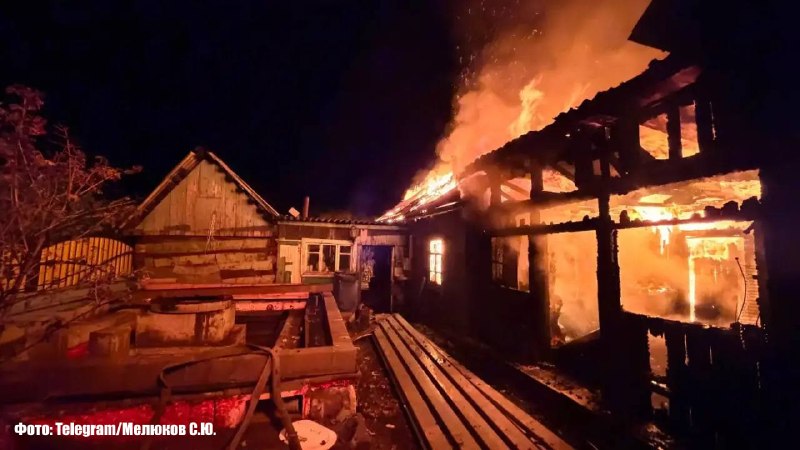 Двое братьев погибли при пожаре в доме в Белогорске