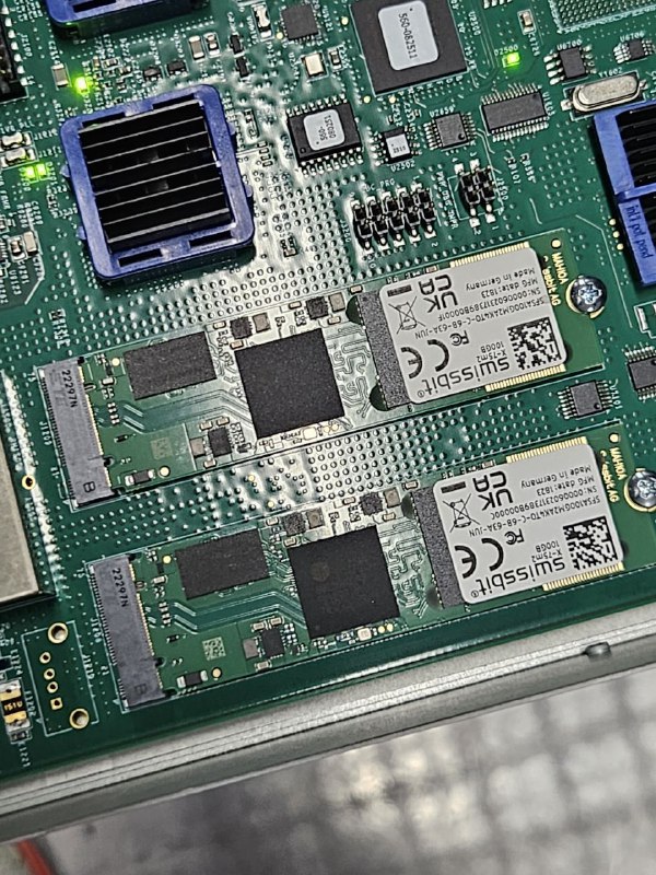 #通知 日本迁移接近尾声换了一下MX204的劣质硬盘，与此同时顺手升级了系统我们网络已经配完，等待其他因素调整后通网