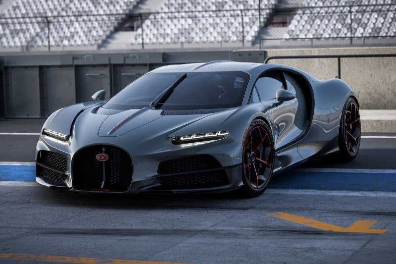 Bugatti показала новый Tourbillon с пакетом Equipe Pur Sang