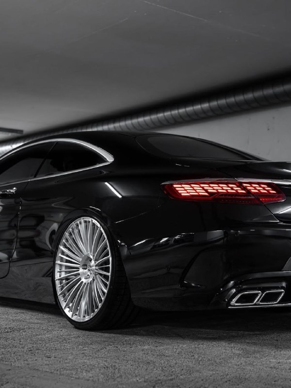 Mercedes-Benz S-Class Coupe 7