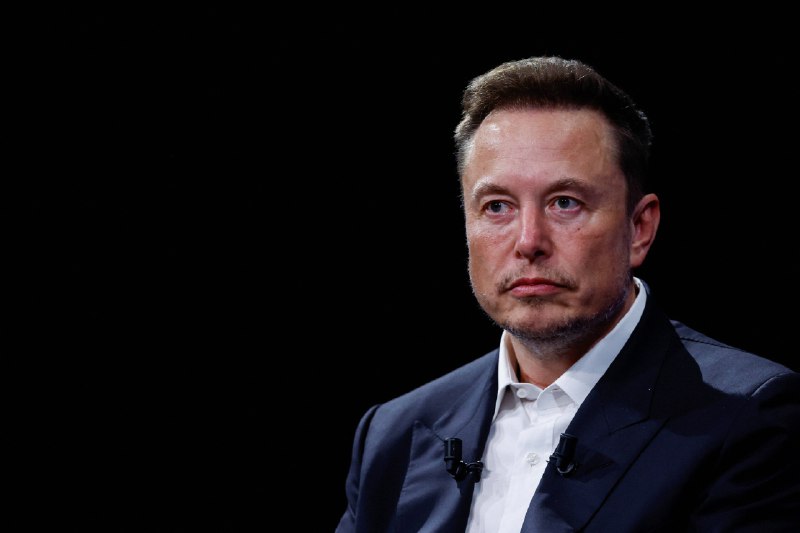 特斯拉CEO马斯克10月28日透露：“今天进行了很棒的特斯拉擎天柱工程和制造评估！想象一下，拥有你自己的C-3PO和R2-D2机器人，擎天柱甚至会更好