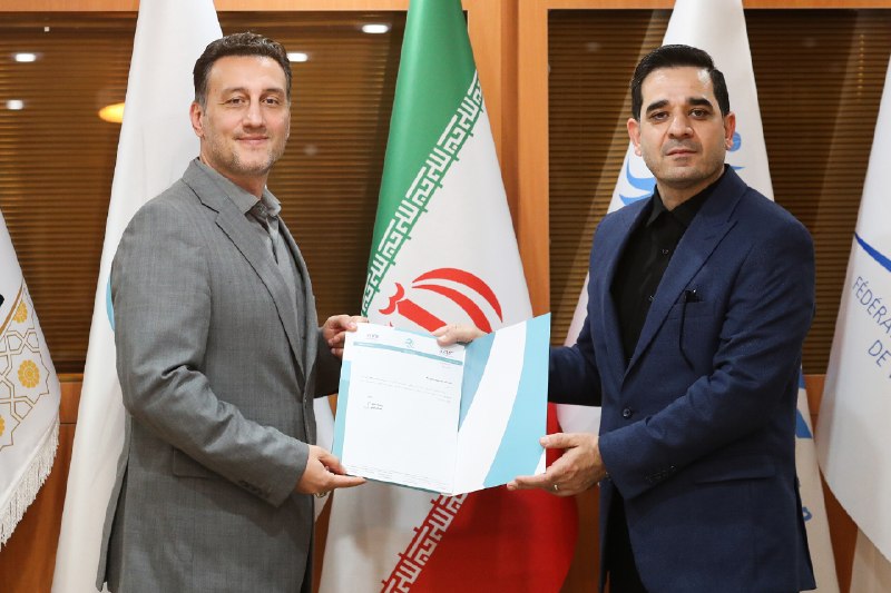 اخبار والیبال ایران ✔: 🔻رستمینژاد سرپرست کمیته پژوهش فدراسیون والیبال شدرئیس فدراسیون والیبال طی حکمی محمد رستمینژاد را به عنوان سرپرست کمیته