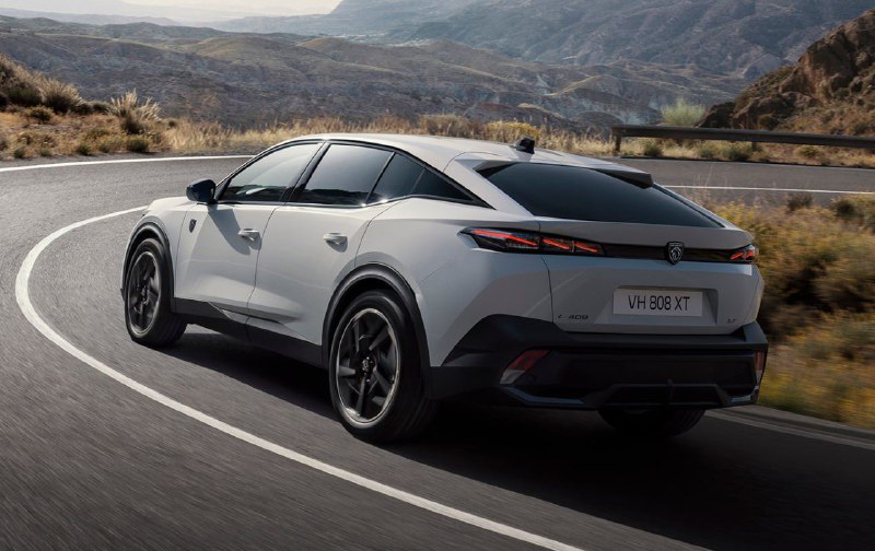 Линейку Peugeot 408 пополнила электрическая версия 4