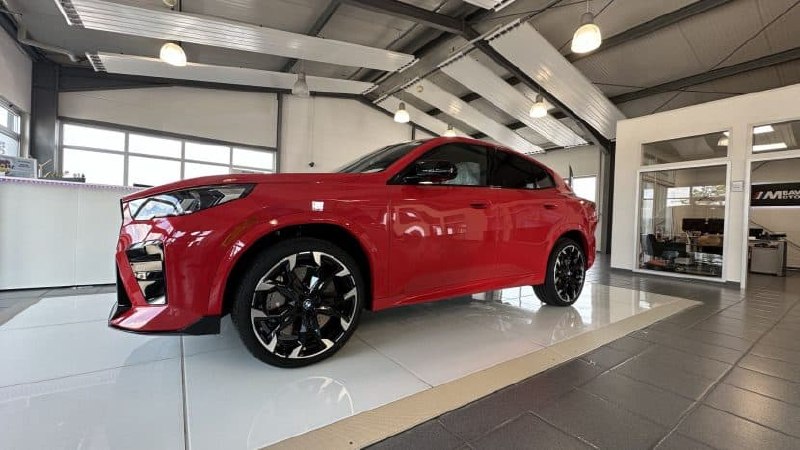 Почти никто не “создаёт” BMW — обычно её берут как готовую. А вот владелец X2 M3
