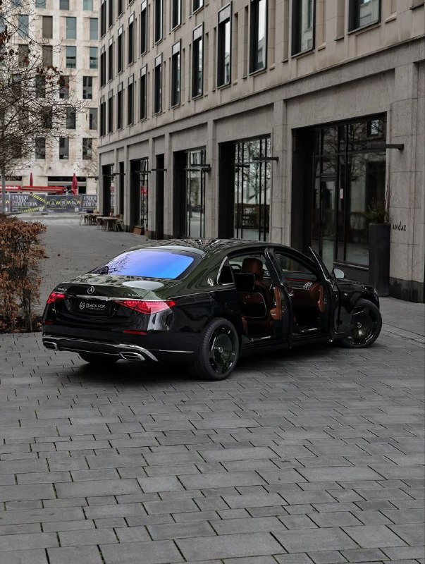 V.I.P 1 of 50 MAYBACH S 680 V12 Edition 2
