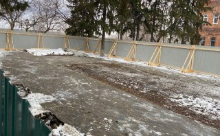 ⚡️ Власти Томска пообещали восстановить «зачищенный» Сквер памяти жертв репрессий, но не назвали сроков Мэрия Томска заявила, что восстановит Сквер памяти жертв репрессий, в котором снесли мемориалы, сообщает портал «ВТомске.ру», получив официальный ответ 