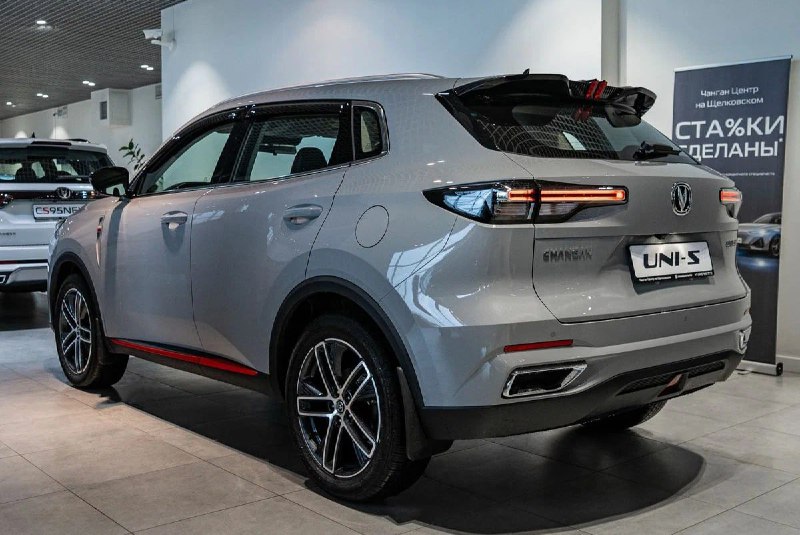 Changan обновил кроссовер CS55 Plus 3
