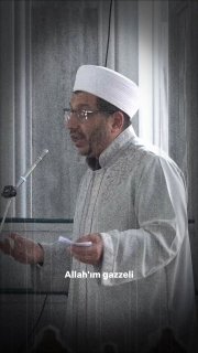 إمام تركي يستحث المسلمين على عدم نسيان غزة
