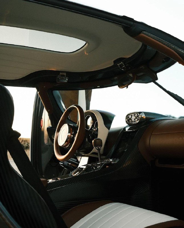 KOENIGSEGG CC850 7