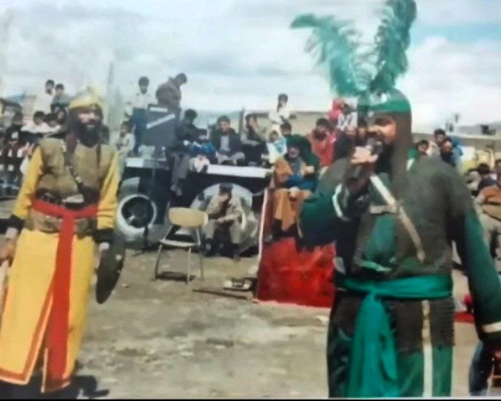 کانال رسمی استادحسن وکیلی: نوستالژی تصویری ازمراسم تعزیه جناب حر ﴿اوایل دهه ۷۰﴾ذاکر الحسین حاج حسن وکیلی و پیشکسوت تعزیه ،صدای ماندگار ،مرحوم استاد