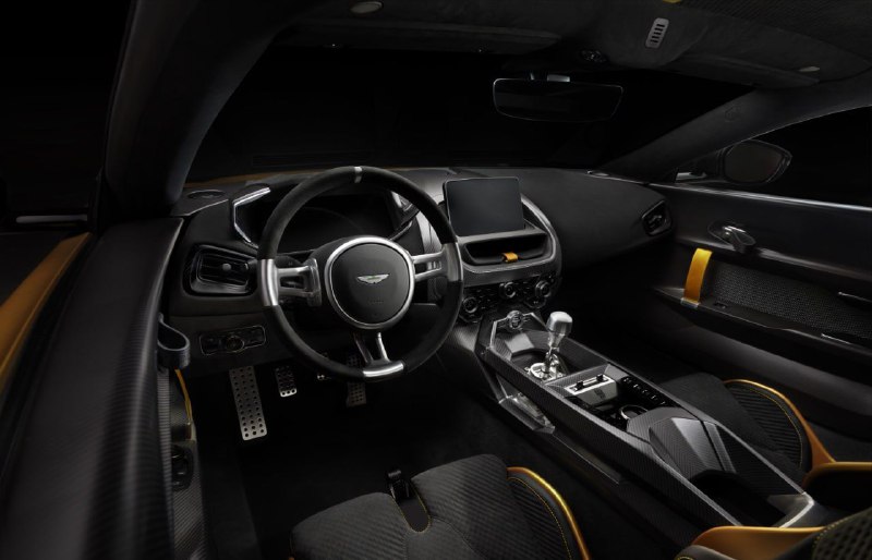 Aston Martin представил новый суперкар Valiant 3