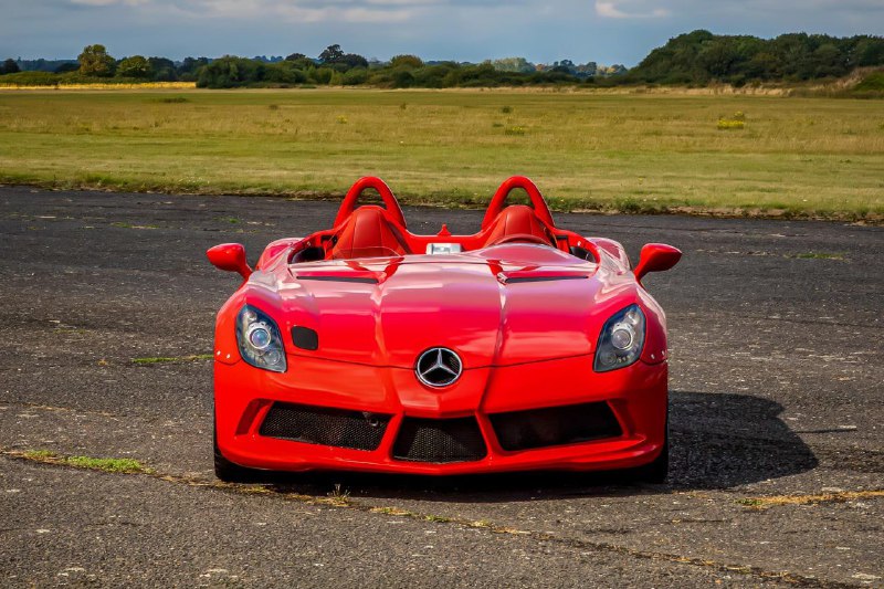Спидстер Mercedes-Benz SLR McLaren продали за 3,2 млн евро 3