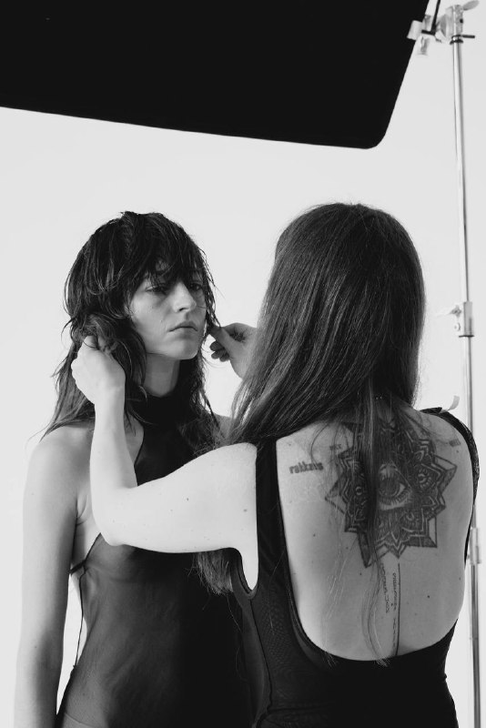 В честь 1 сентября — Дня знаний я запускаю новую обучающую программу:«ВОЛОСИСТ ГОВОРИТ» — закрытый Telegram-канал, где вас ждёт:— видео-уроки по укладкам;— укладка в домашних условиях;— лекции от приглашённых экспертов;— прямые эфиры;— пошаговые туториалы;— разборы съёмок;— обзор косметики;— эксклюзивные PROMO-коды от косметических брендовПодписка действует 1 месяц:новые материалы каждую неделюдоступ автоматически закрывается и обновляется через 31 деньВАЖНО! Если проект будет успешным, объём и качество контента будут расти! Старт продаж — 9 сентябряНе упустите возможность стать частью этого обучения и закрытого комьюнити 🌹В честь 1 сентября — Дня знаний я запускаю новую обучающую программу:«ВОЛОСИСТ ГОВОРИТ» — закрытый Telegram-канал, где вас ждёт:— видео-уроки по укладкам;— укладка в домашних условиях;— лекции от приглашённых экспертов;— прямые эфиры;— пошаговые туториалы;— разборы съёмок;— обзор косметики;— эксклюзивные PROMO-коды от косметических брендовПодписка действует 1 месяц:новые материалы каждую неделюдоступ автоматически закрывается и обновляется через 31 деньВАЖНО! Если проект будет успешным, объём и качество контента будут расти! Старт продаж — 9 сентябряНе упустите возможность стать частью этого обучения и закрытого комьюнити 🌹