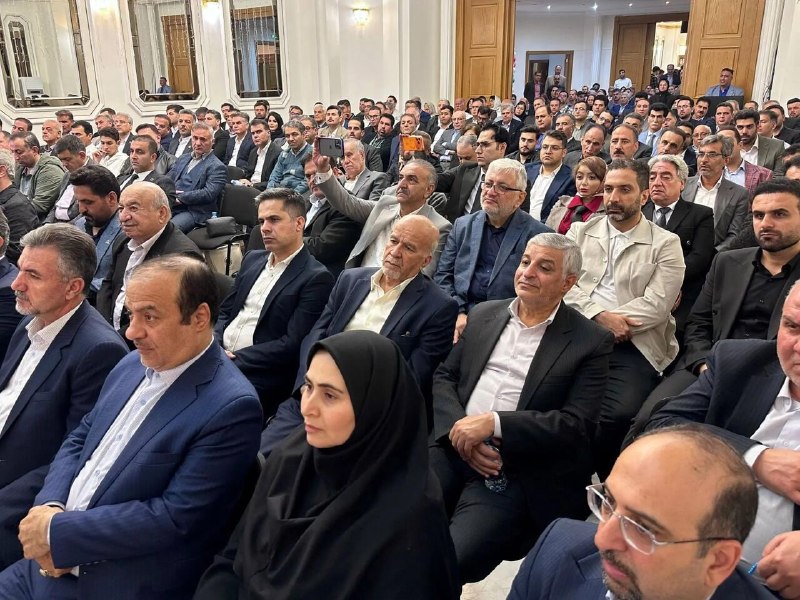 The largest Iranian trade delegation in Russia; An opportunity to jump in exchanges