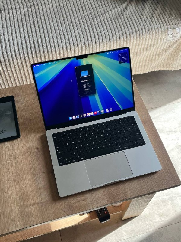 Продается Apple MacBook Pro 14» M5 16/512 — куплен в январе 2026, гарантия соотвественно до января 2 — фото 1